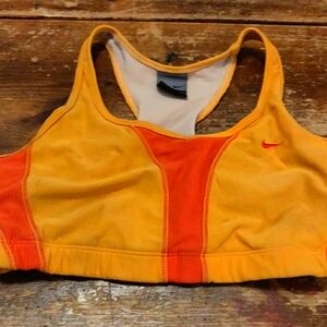 Nike Dry Fit Sports Bra Size M